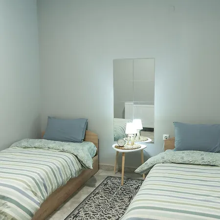 Zoe's House Apartment *