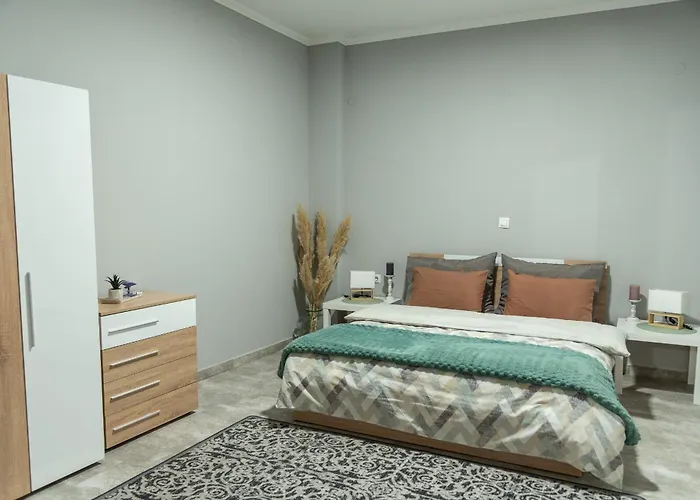 Zoe's House Polikarpi